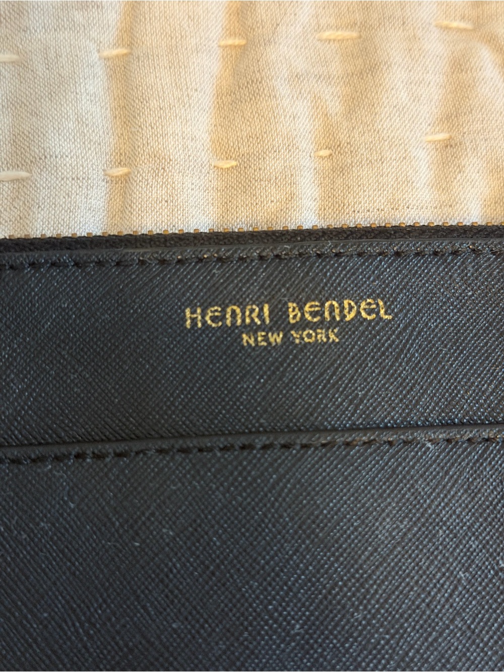 Henri Bendel Black West 57th Wallet/Clutch/Wristlet 10.25x4.5 - Picture 6 of 7